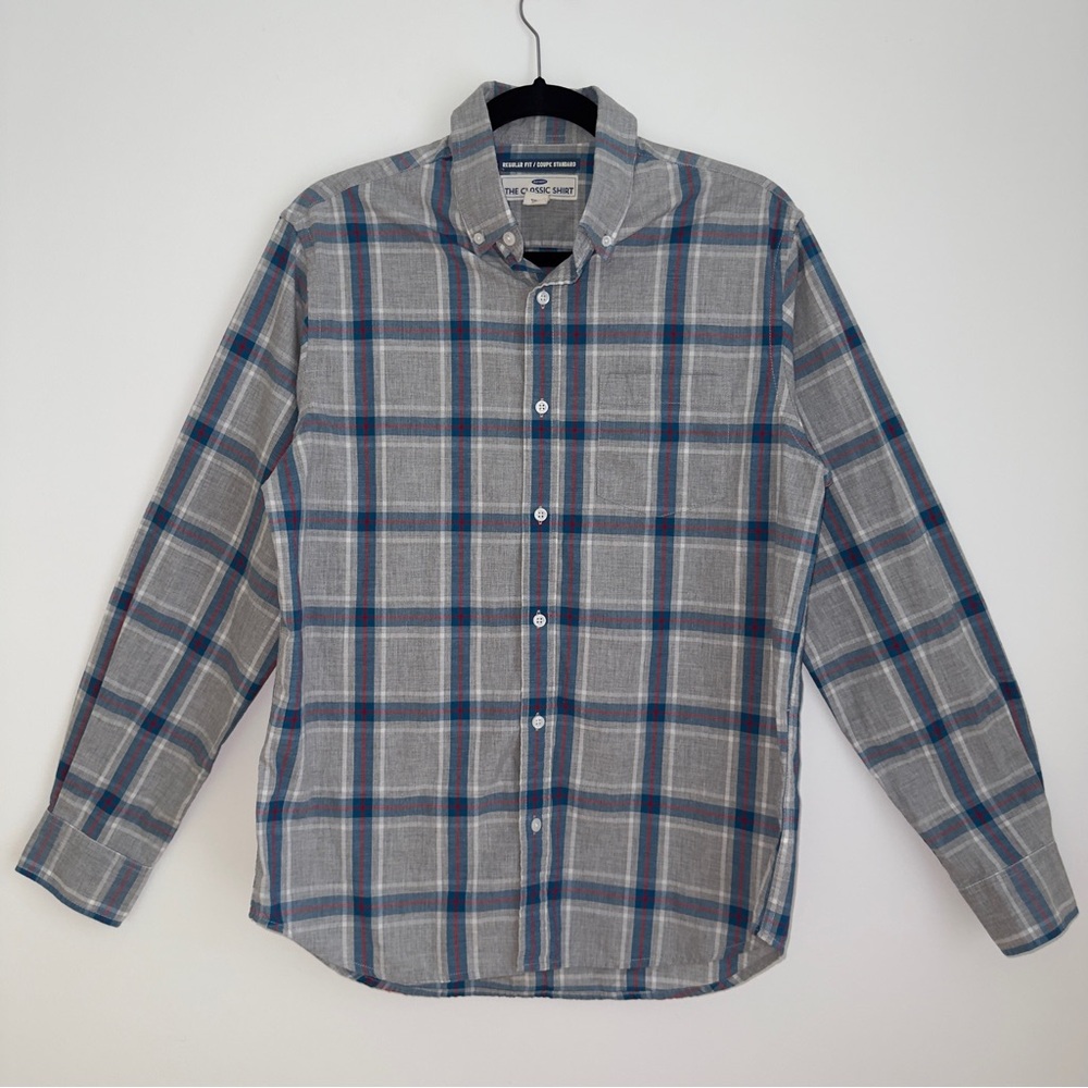 Old Navy Men’s Classic Fit Plaid Button Down Shirt Gray Blue Red Size Medium